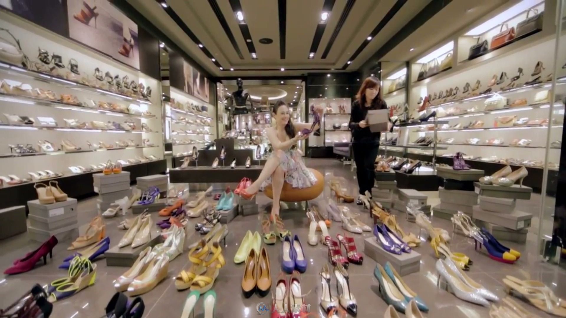 美女商场试鞋高清实拍视频素材