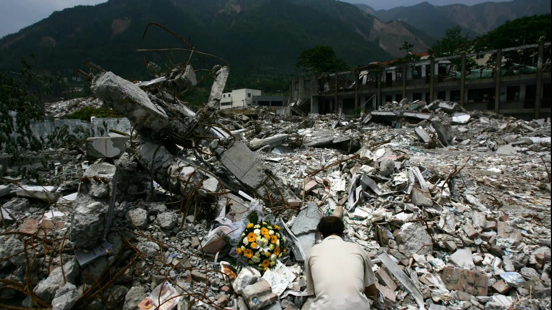 汶川地震照片一组视频素材