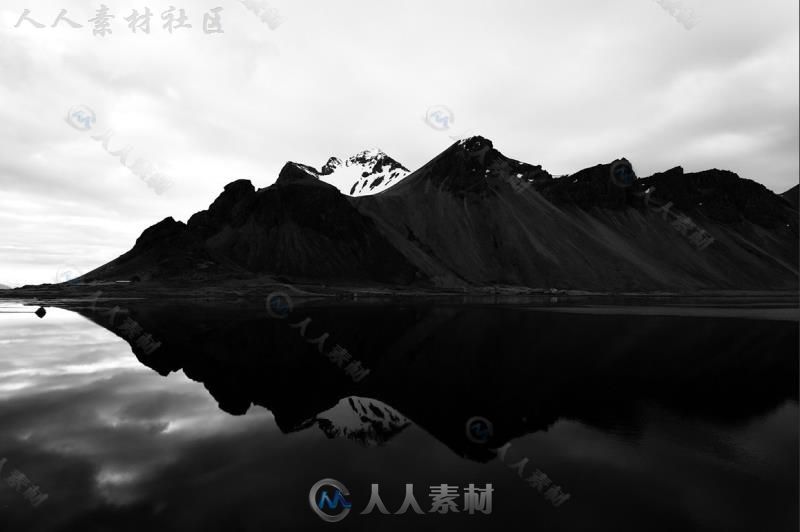 强大的复古黑白景观效果PS动作